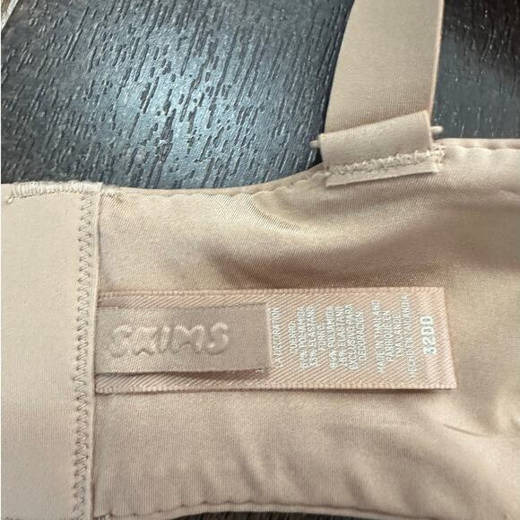 Skims No Show Unlined Balconette Bra Nude Beige Size 32DD - Picture 8 of 8